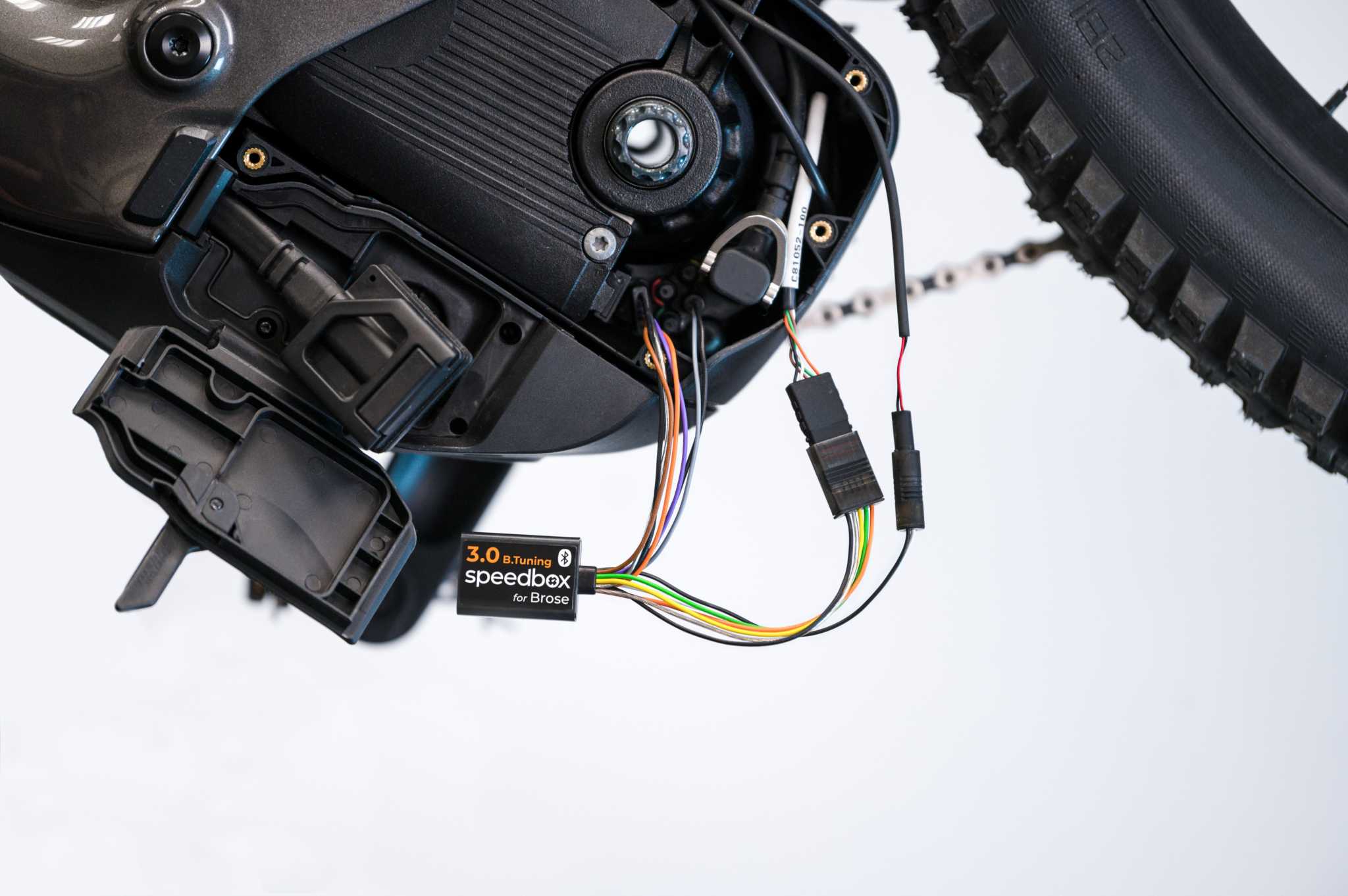 SpeedBox 3.0 B.Tuning e-bike tuning module for Brose motors with Bluetooth control and plug & play installation